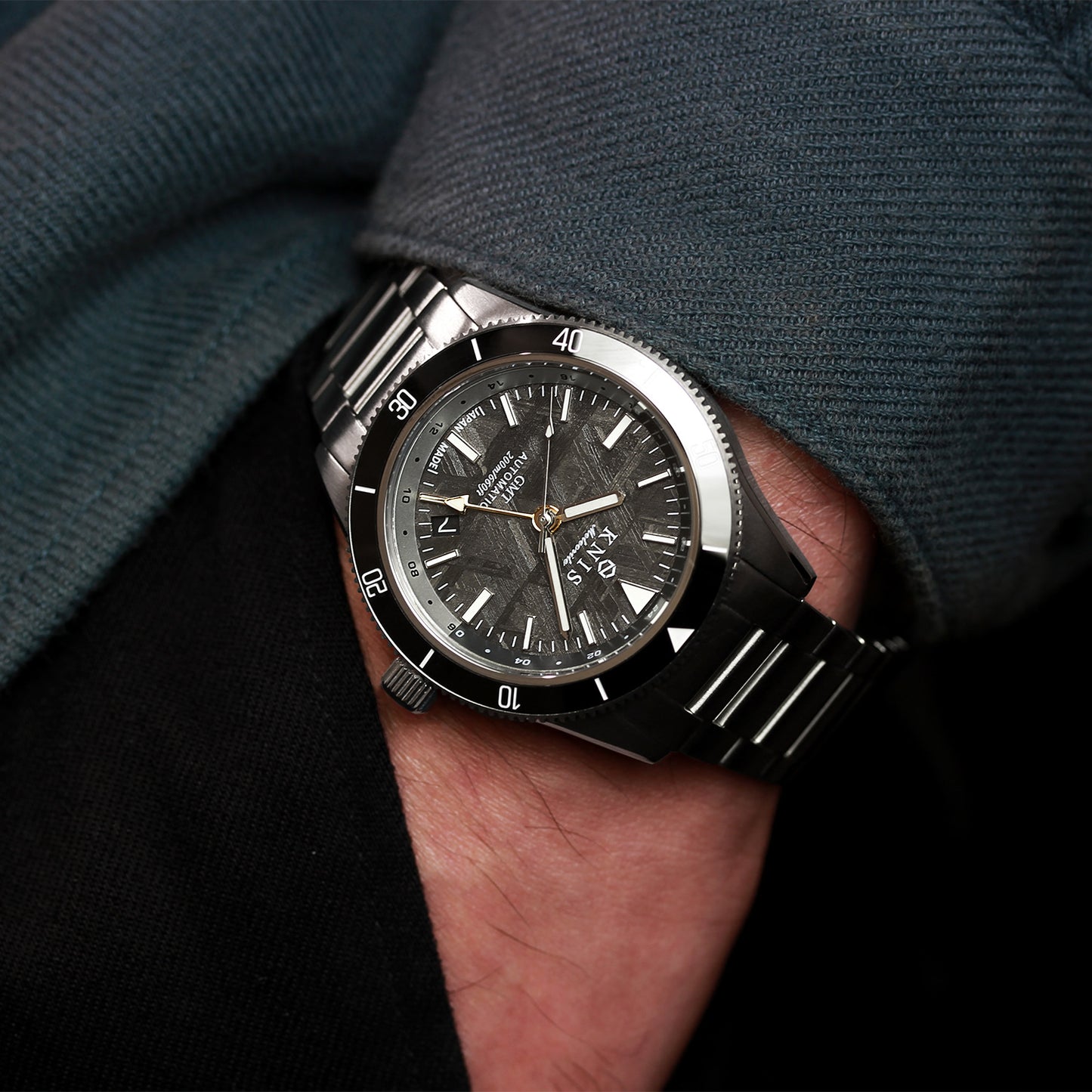 KNIS Meteorite GMT Automatic Divers Watch Black / Stainless Steel Bracelet (KN007-MT) 
